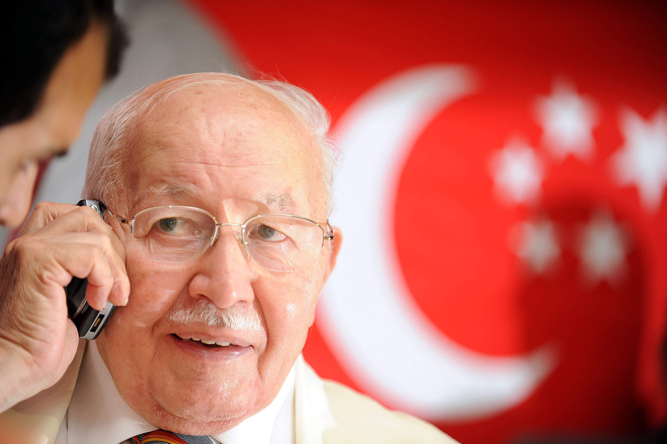 Türk siyasetinin “Erbakan Hoca”sı, vefatının 10'uncu yılında anılıyor - Dogus.nl