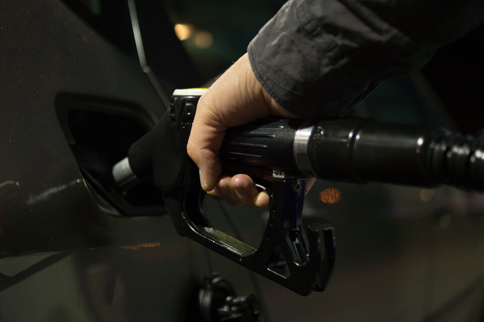 Petrol fiyatlarındaki yükseliş ABD’de akaryakıt maliyetleri üzerinden ekonomiyi zorluyor
