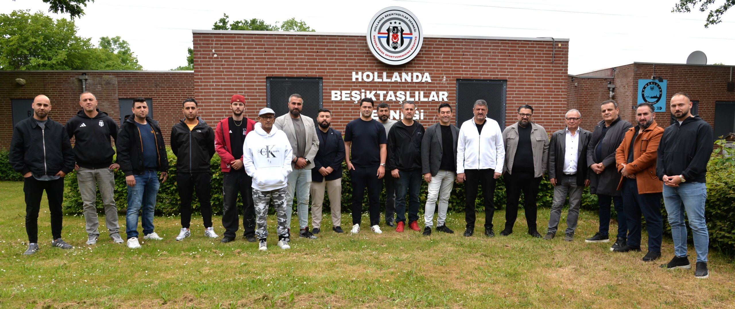 Hollanda Beşiktaşlılar Derneği Yeni Lokaline Kavuştu