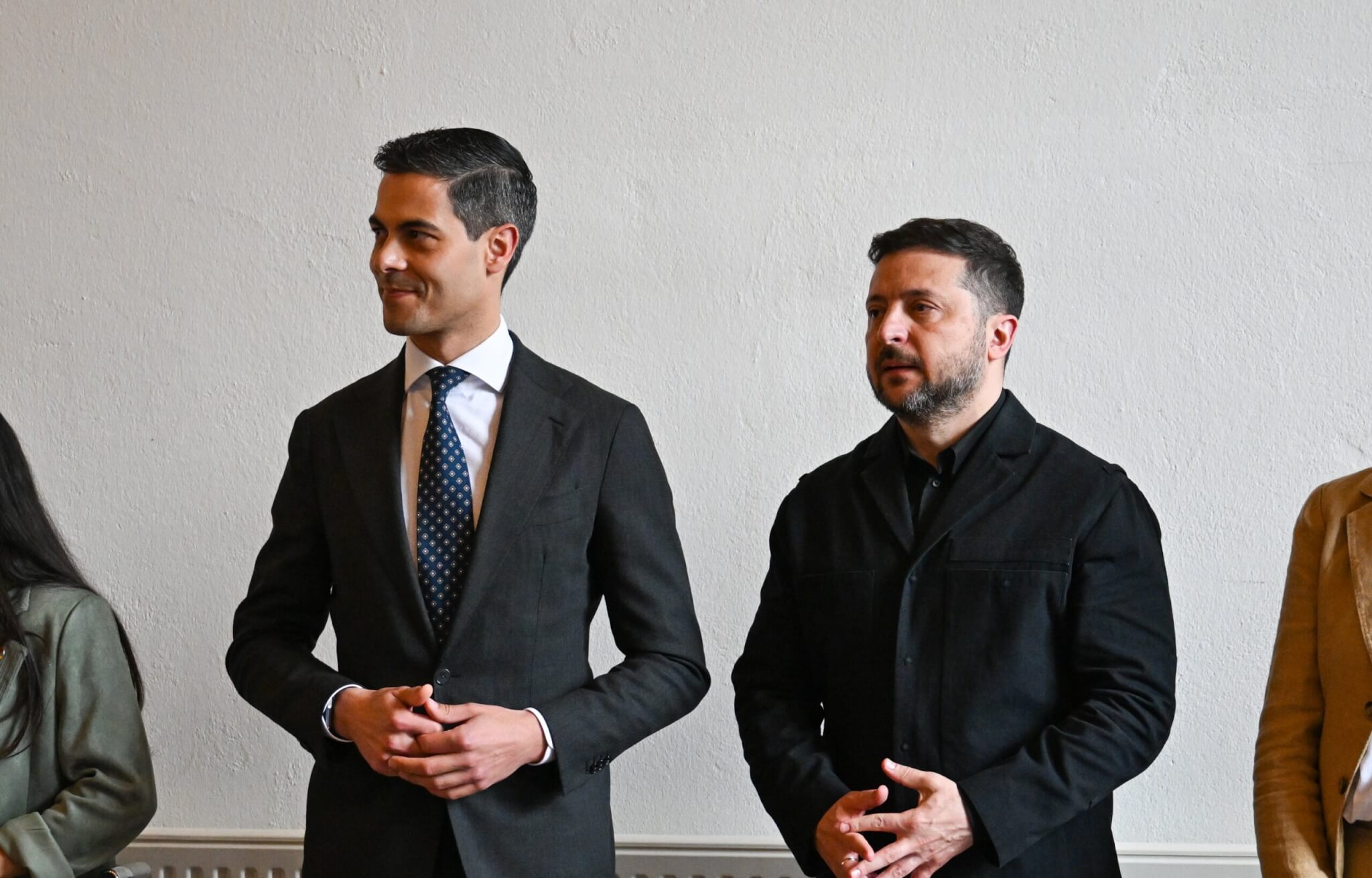 Zelenskiy, Hollanda Kralı Willem-Alexander ve Hollanda Başbakanı Jetten ile görüştü