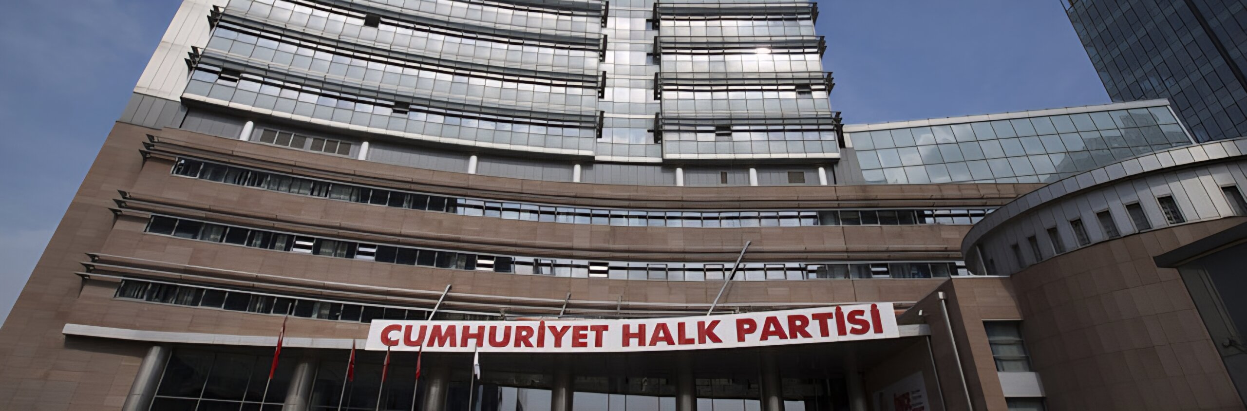 Kurultay davasında Kılıçdaroğlu yönetiminin CHP yönetimini devralmasına karar verildi